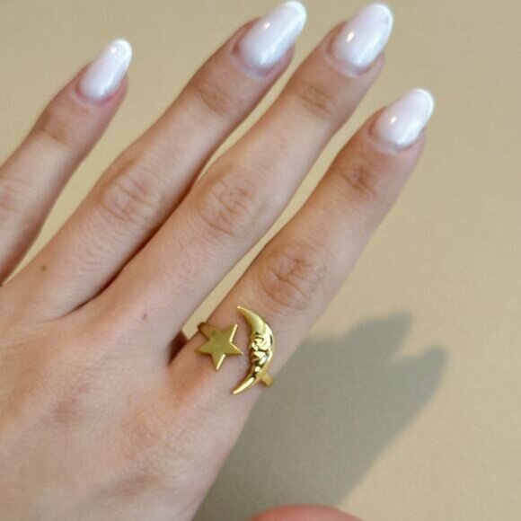 Gold Star and Moon Ring N1328 - Picture 6 of 6